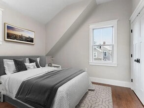 49 Pearl St, Unit 11 in Newton, MA - Building Photo - Building Photo