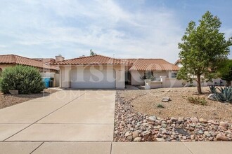 4323 E Beck Ln in Phoenix, AZ - Building Photo - Building Photo