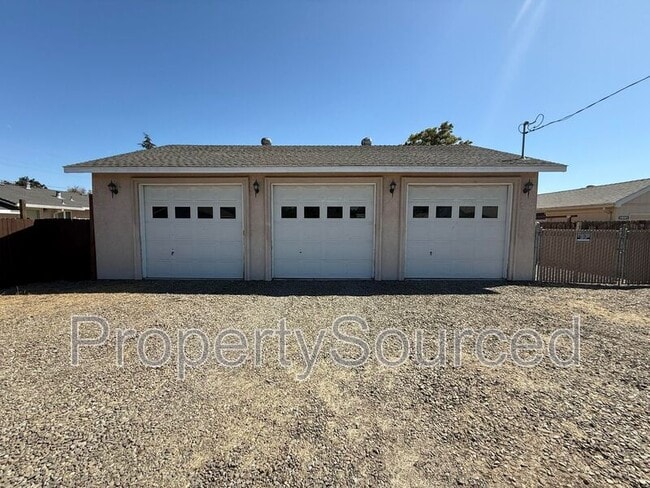 524 E Krell Ln in French Camp, CA - Building Photo - Building Photo