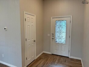 301 Mariners Wy in Wichita Falls, TX - Building Photo - Building Photo