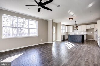 6215 2nd Ave in Elkridge, MD - Building Photo - Building Photo