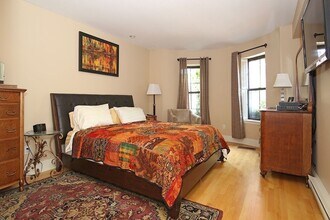 211 W Newton St in Boston, MA - Building Photo - Building Photo