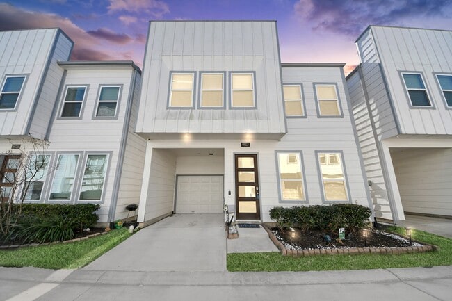 property at 9017 Lonestar Creekbend Ln