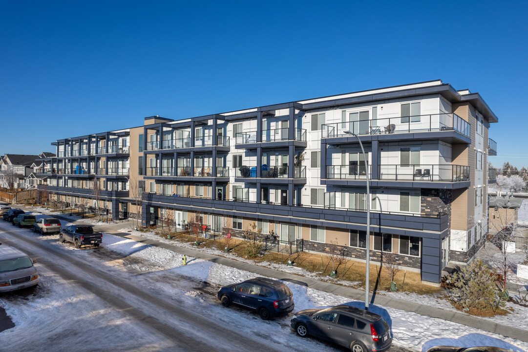 Horizon Ridge in Calgary, AB - Building Photo