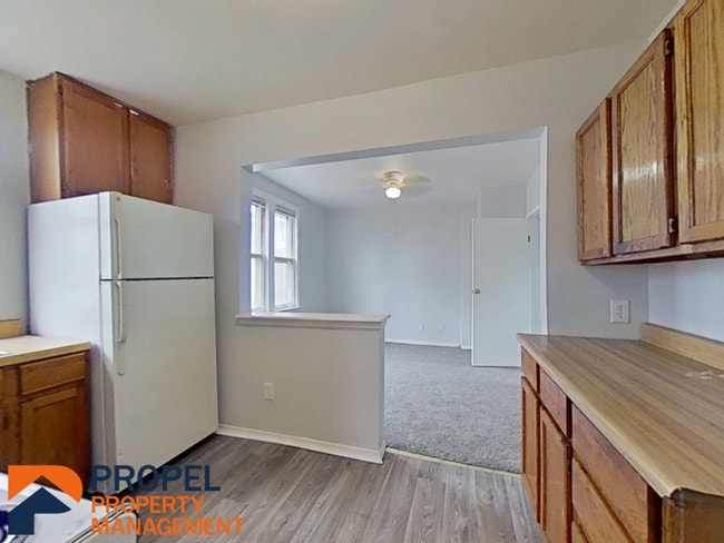 994 Elm St in Wyandotte, MI - Building Photo - Building Photo