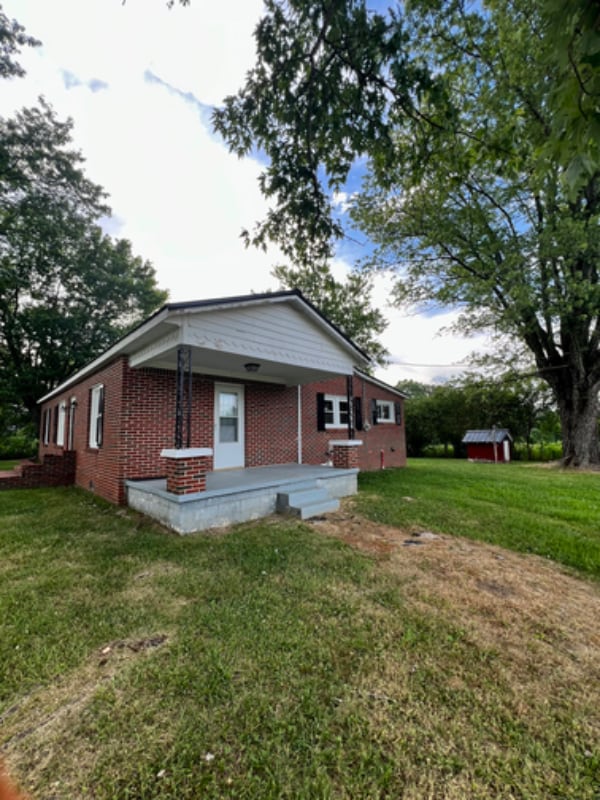 1036 Blue Springs Rd in Smithville, TN - Building Photo - Building Photo