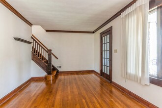 27 Oakdale Ave in Millburn, NJ - Building Photo - Building Photo