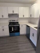 2780 Somerset Dr in Lauderdale Lakes, FL - Building Photo