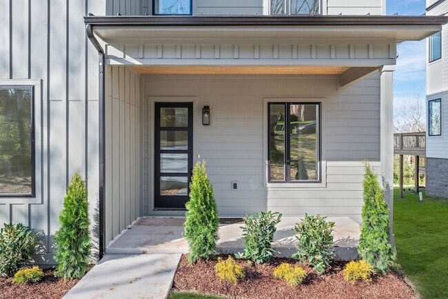 2306 Ilolo St in Nashville, TN - Building Photo - Building Photo