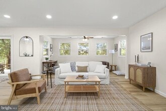 440 Redbud Ln in Bluemont, VA - Building Photo - Building Photo