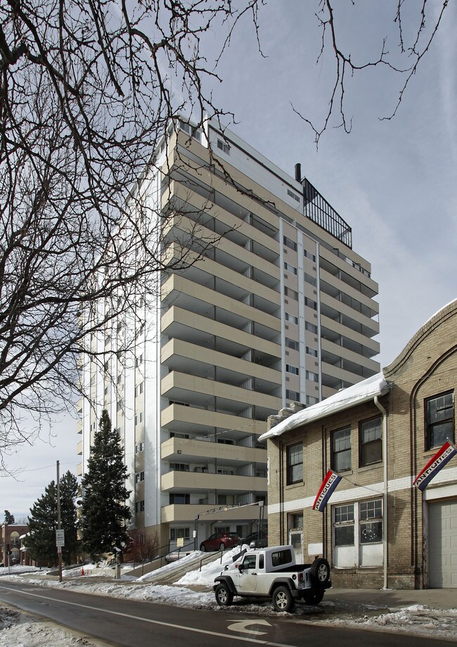 Sundowner in Denver, CO - Foto de edificio - Building Photo