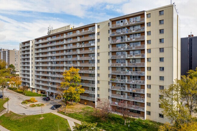 Kennedy Dundalk in Toronto, ON - Building Photo - Building Photo