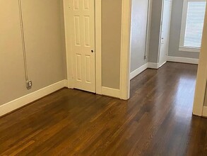 2411 Dunlavy St in Houston, TX - Building Photo - Building Photo