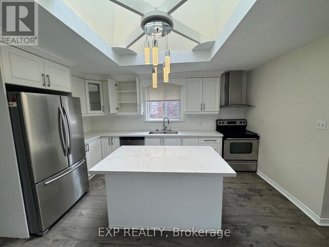 97 Central Park Blvd N in Oshawa, ON - Building Photo - Building Photo