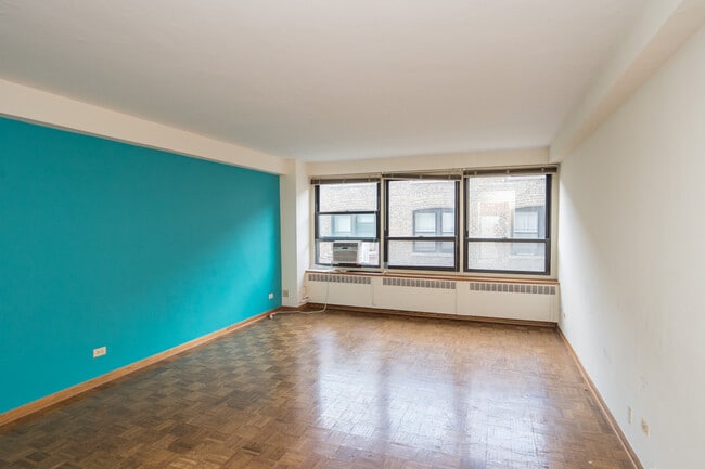 4180 N Marine Dr, Unit 113 in Chicago, IL - Building Photo - Building Photo