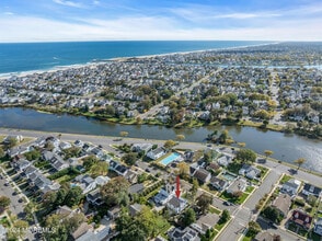 424 Burlington Ave in Bradley Beach, NJ - Building Photo - Building Photo