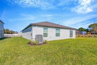 2167 Lone Oak Ln in Lakeland, FL - Building Photo - Building Photo