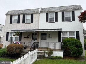 1000 E Pleasant Ave in Wyndmoor, PA - Building Photo - Building Photo