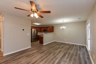 225 Crestfield Cir in Covington, GA - Building Photo - Building Photo
