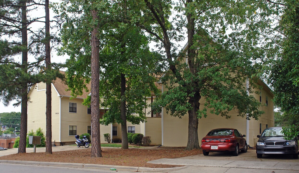 3820 Sherman Ave in Raleigh, NC - Foto de edificio
