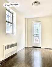 26 W 90th St in New York, NY - Foto de edificio - Building Photo