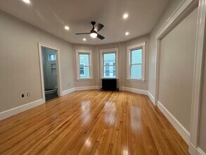 66 Perthshire Rd, Unit 1 in Boston, MA - Building Photo - Building Photo