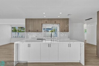 4751 NE 29th Ave in Fort Lauderdale, FL - Building Photo - Building Photo
