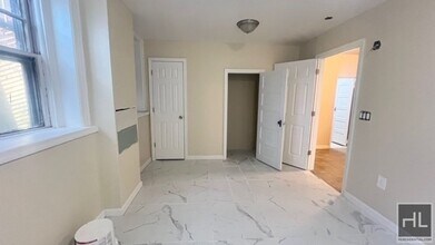 949 E 55th St in Brooklyn, NY - Building Photo - Building Photo