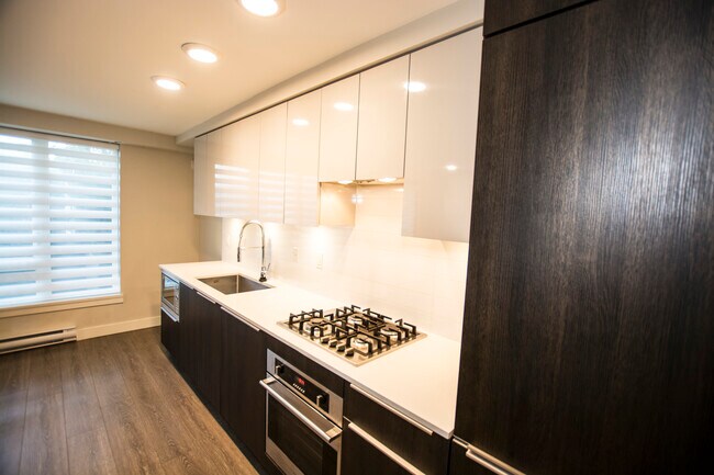 425 Woodland Dr in Vancouver, BC - Building Photo - Building Photo