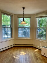 1751 Beacon St in Brookline, MA - Building Photo - Building Photo