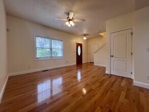 304 Villa View Dr in Morgantown, WV - Building Photo - Building Photo