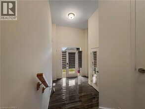 14 Brewis St in Brant, ON - Building Photo - Building Photo