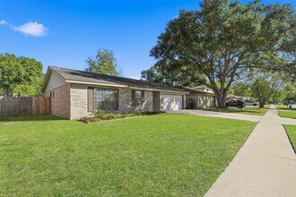 16318 Cypress Point Dr in Cypress, TX - Building Photo - Building Photo