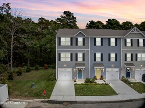 1001 Cyprus Ct in Forked River, NJ - Building Photo - Building Photo