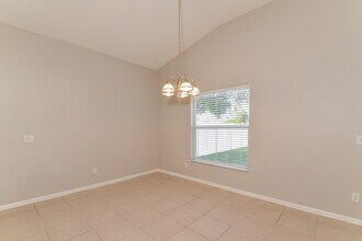 4607 9th Ave E in Bradenton, FL - Foto de edificio - Building Photo
