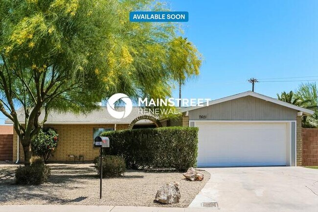 property at 7601 N 41st Ave