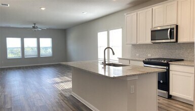 275 El Capitan Lp in Dripping Springs, TX - Building Photo - Building Photo