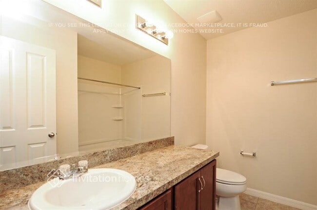 1104 Lake Highview Ln in Brandon, FL - Foto de edificio - Building Photo