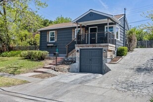 660 Silverado Trail in Napa, CA - Building Photo