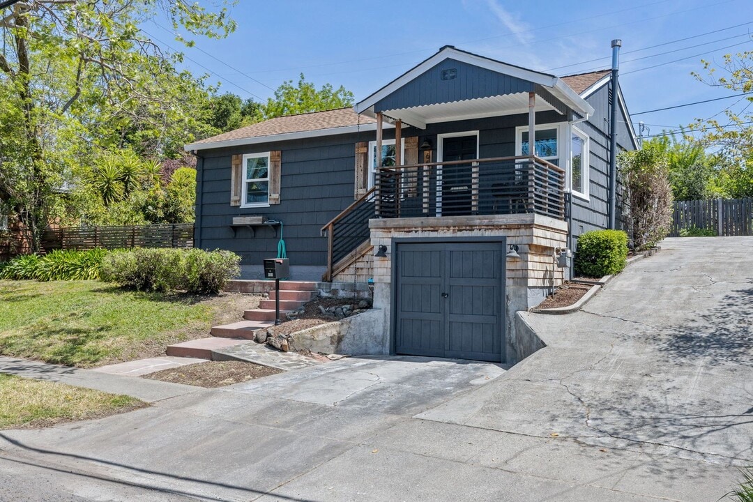 660 Silverado Trail in Napa, CA - Building Photo