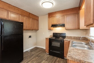 Caswell at Mill Creek in Jacksonville, NC - Foto de edificio - Interior Photo