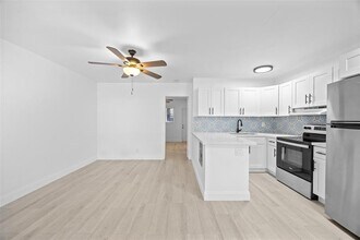 732 SE 15th St in Fort Lauderdale, FL - Building Photo - Building Photo