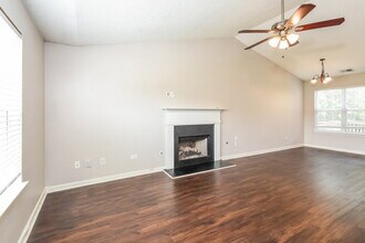 3105 Brookfield Dr SW in Austell, GA - Building Photo - Building Photo