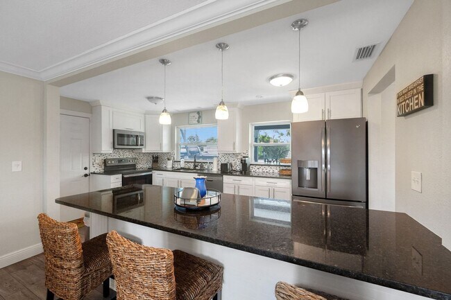1638 SE 28th St in Cape Coral, FL - Building Photo - Building Photo