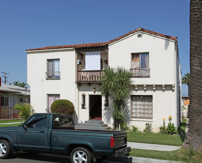 6432 Stafford Ave in Huntington Park, CA - Foto de edificio - Building Photo