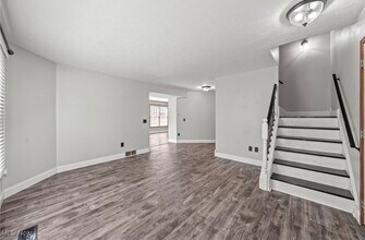 430 Charleton Dr in Medina, OH - Building Photo - Building Photo