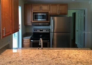 2905 SW Archer Rd in Gainesville, FL - Building Photo - Building Photo