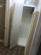 3477 Carmona Ave in Los Angeles, CA - Foto de edificio - Building Photo