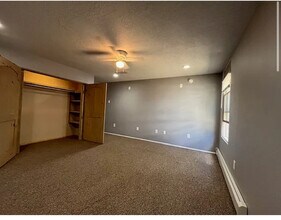 3996 Agua Fria St in Santa Fe, NM - Foto de edificio - Building Photo
