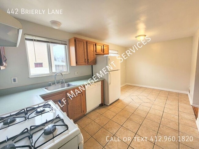 property at 442 Brierly Ln